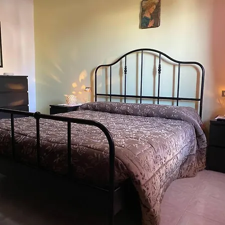 Casa Luisa C/giardino Privato アパート *