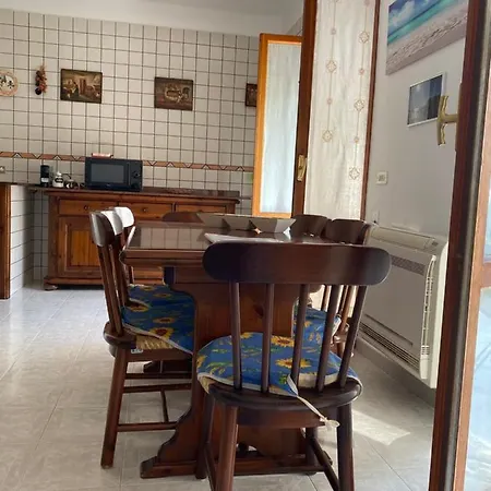 Casa Luisa C/giardino Privato アパート *