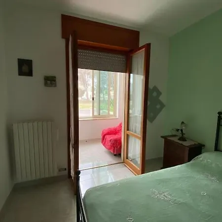 Casa Luisa C/giardino Privato アパート *
